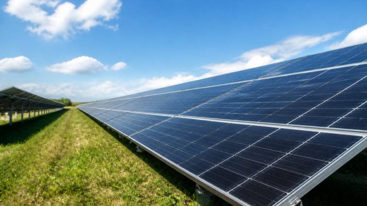 Durée de vie panneau photovoltaïque : combien d’années peut-il produire de l’électricité ?